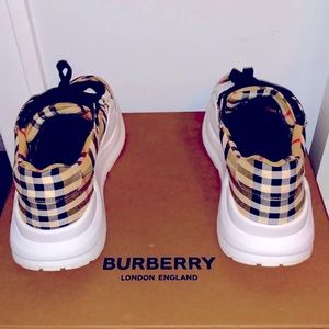 Pair of real Authentic Burberry shoes
